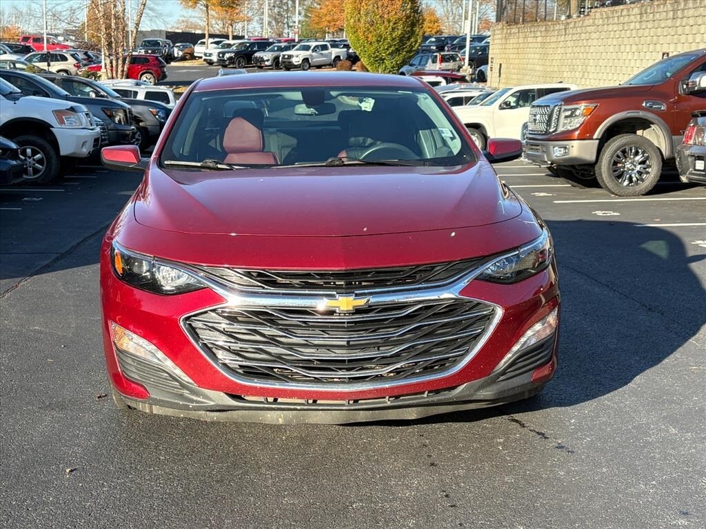 2019 Chevrolet Malibu 1LT photo 2