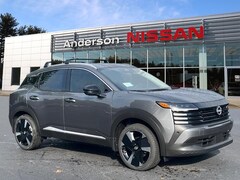 2026 Nissan Kicks SR SUV