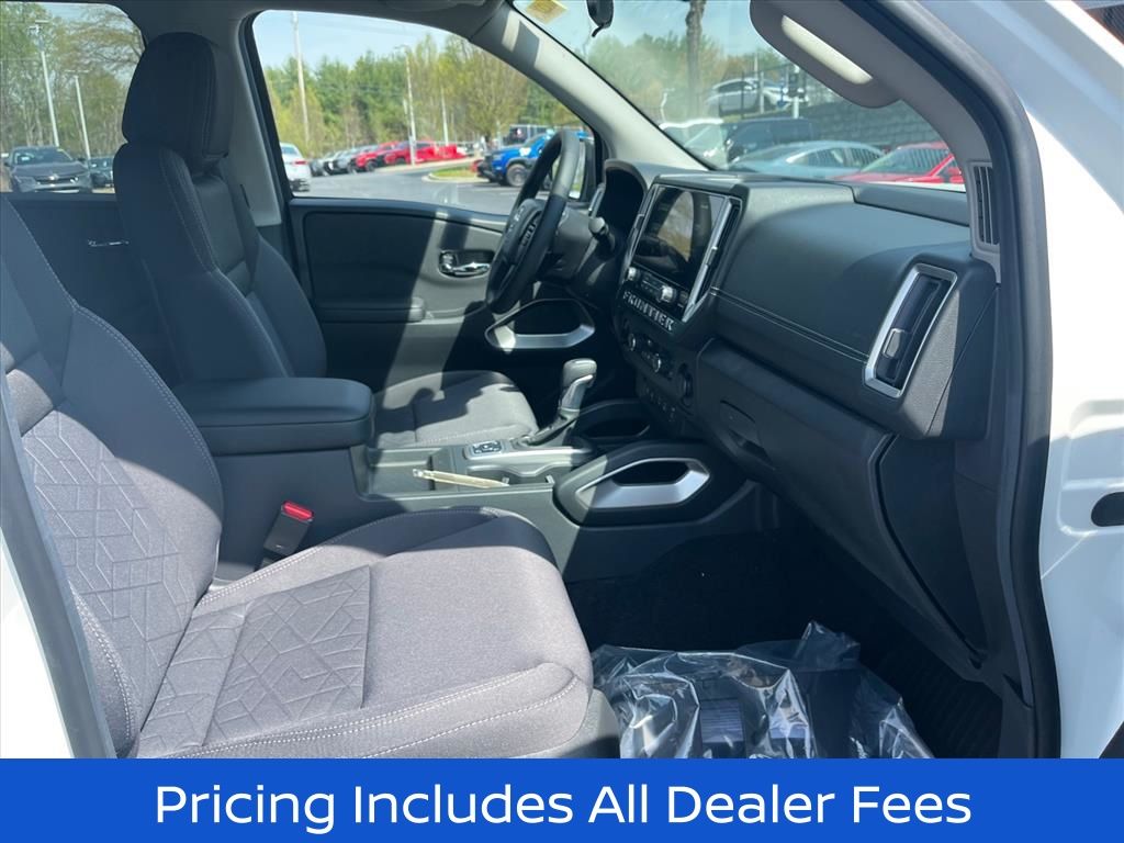 2026 Nissan Frontier SV - Photo 17