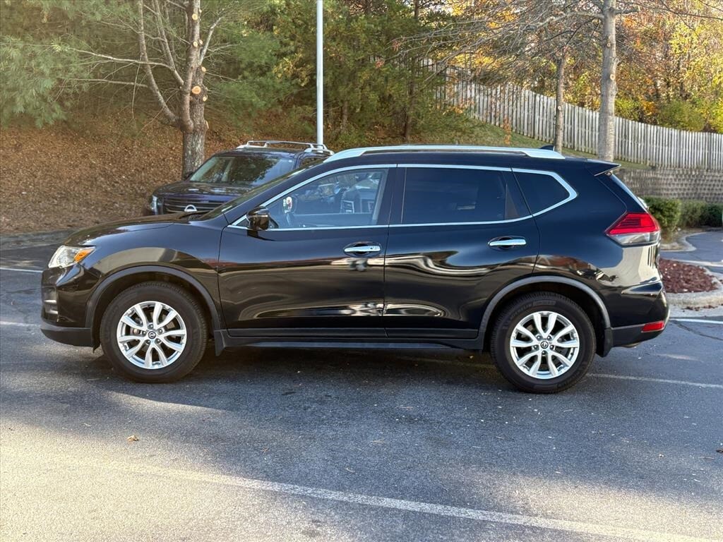 Used 2017 Nissan Rogue SV SUV