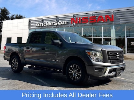 2024 Nissan Titan SV Truck