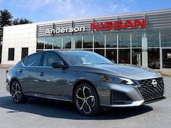 2025 Nissan Altima SR Sedan