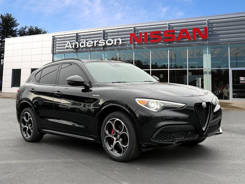 2022 Alfa Romeo Stelvio Ti Veloce's photo