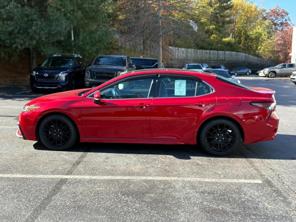 2022 Toyota Camry XSE photo 3