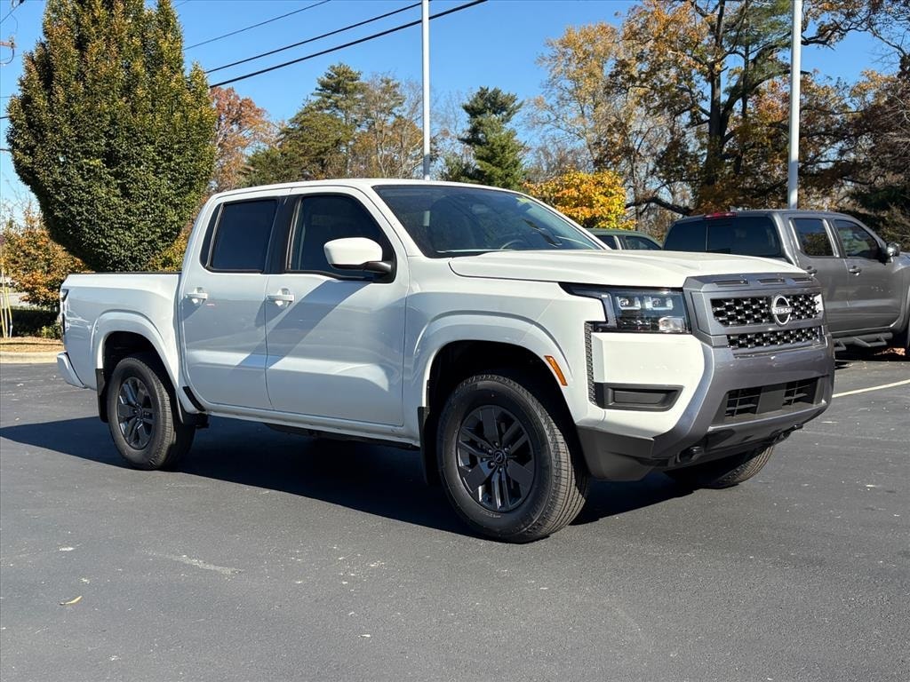 2026 Nissan Frontier SV's photo