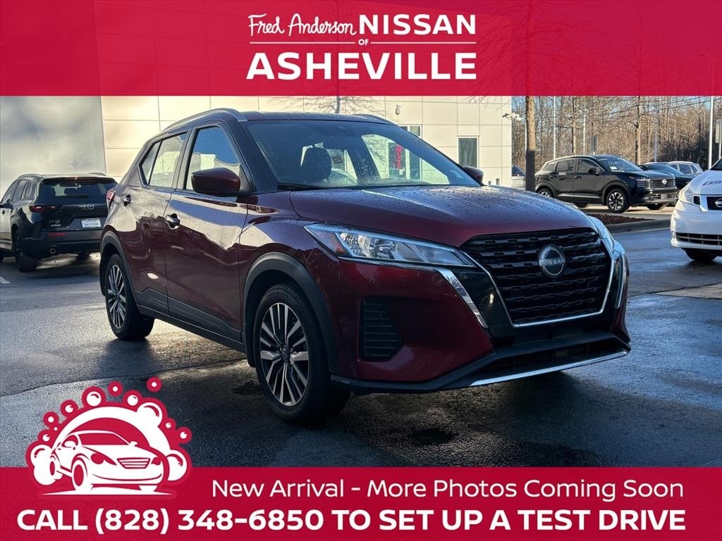 2022 Nissan Kicks SV's photo