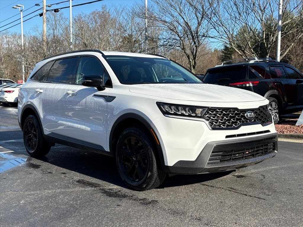 2021 Kia Sorento S's photo