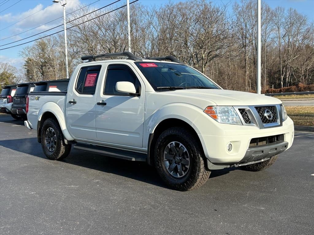 2021 Nissan Frontier PRO-4X's photo