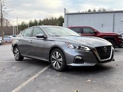 2022 Nissan Altima 2.5 SV Sedan