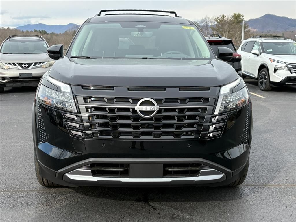 New 2026 Nissan Pathfinder Platinum SUV