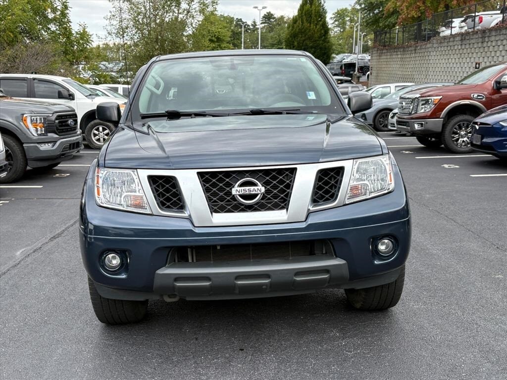 2020 Nissan Frontier SV photo 2