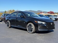 2025 Nissan Sentra SR Sedan