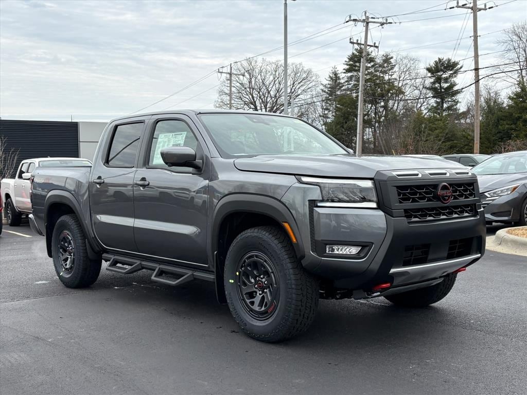 2026 Nissan Frontier PRO-4X's photo