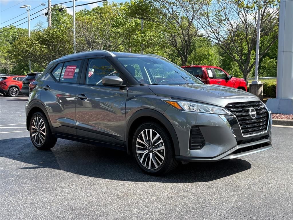 2022 Nissan Kicks SV