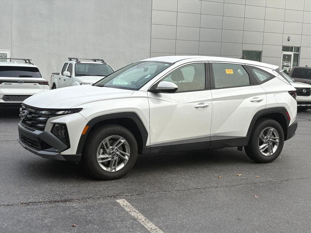 Used 2025 Hyundai Tucson SE SUV