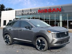 2026 Nissan Kicks SR SUV