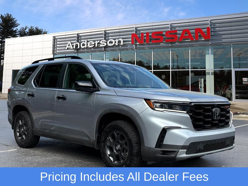 2025 Honda Pilot TrailSport AWD's photo