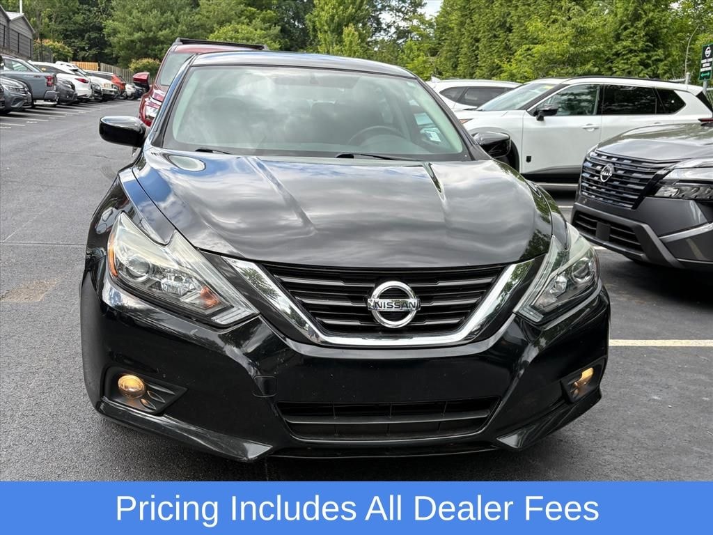 Used 2017 Nissan Altima 2.5 SR Sedan
