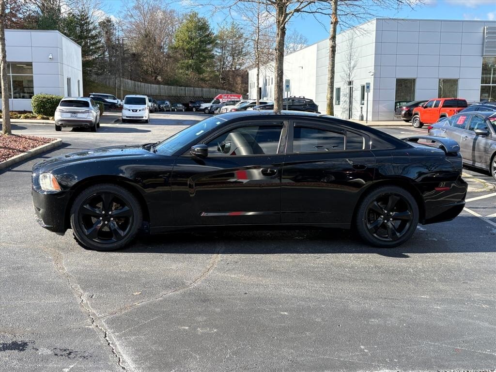2014 Dodge Charger SXT photo 2