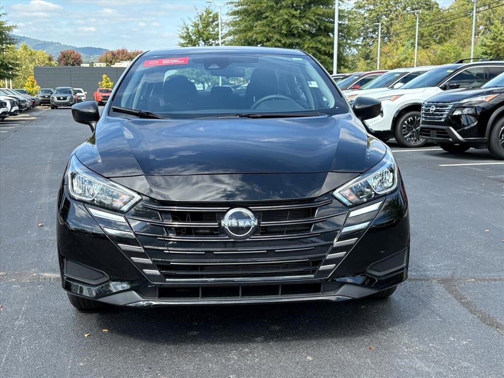 2024 Nissan Versa 1.6 S photo 2