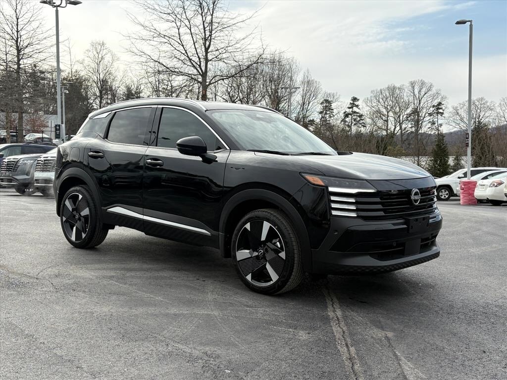 2025 Nissan Kicks SR AWD