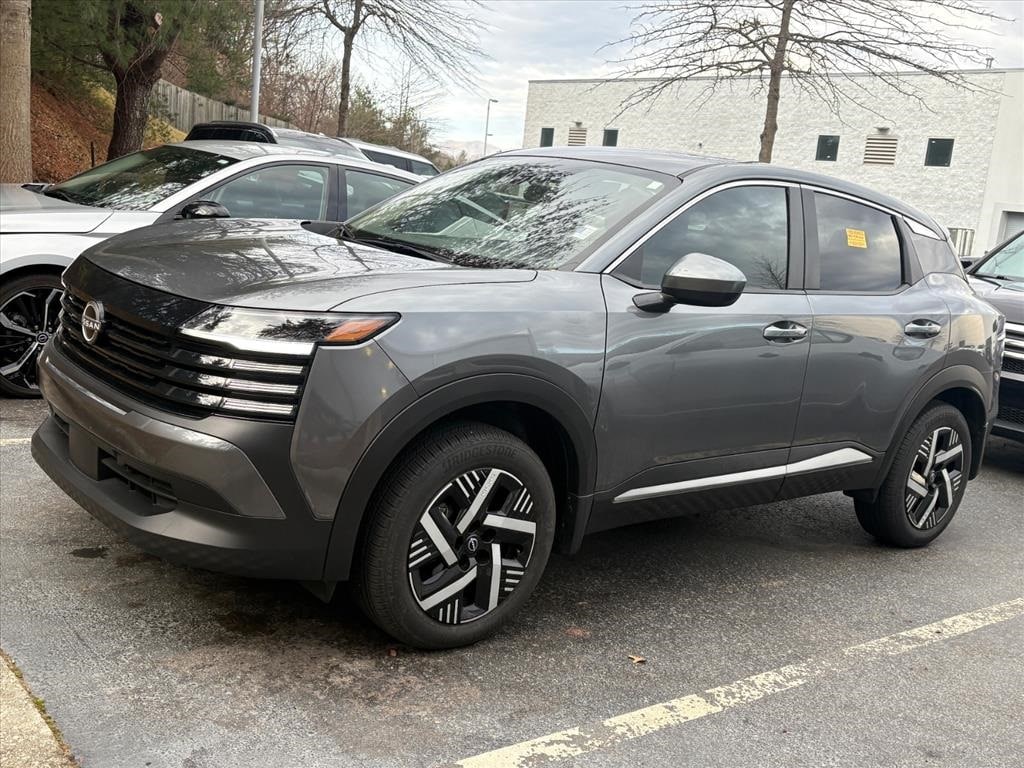 Used 2025 Nissan Kicks SV SUV