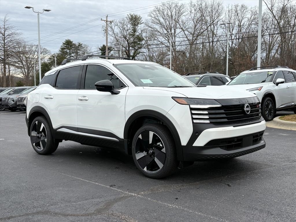 2026 Nissan KICKS SR AWD's photo