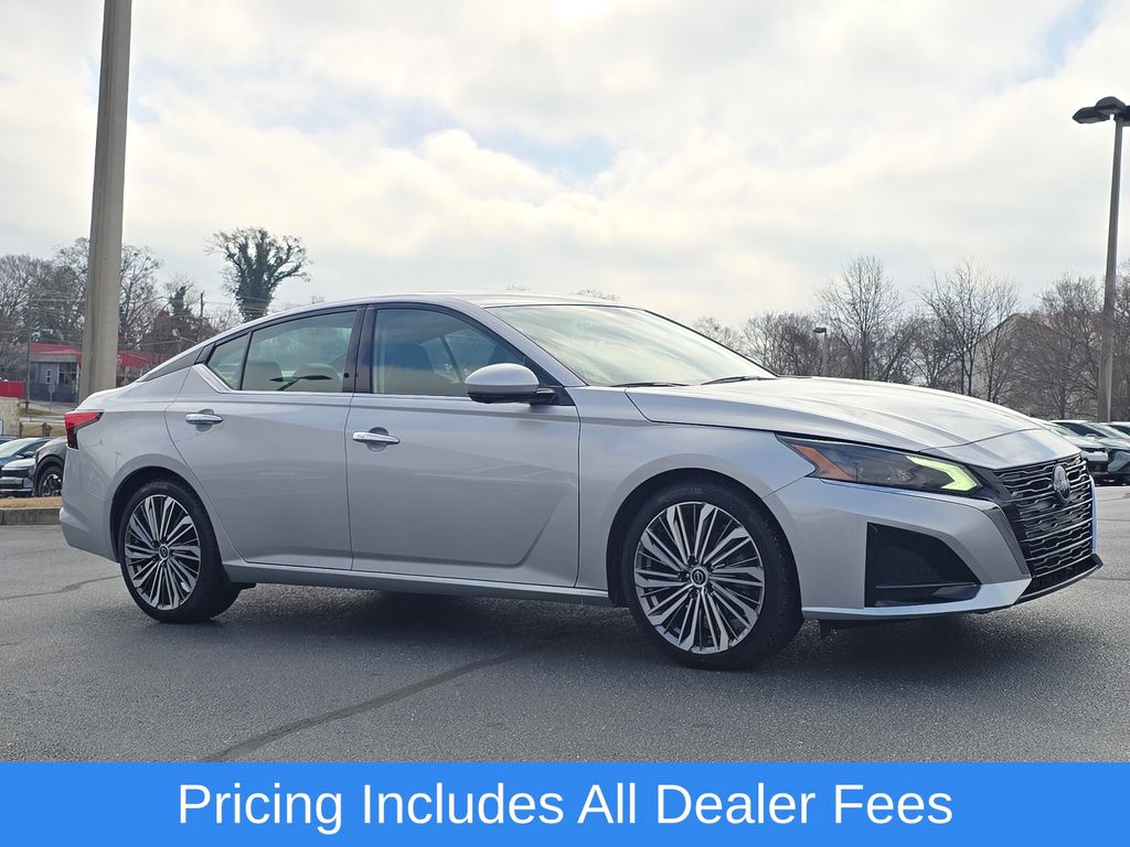 2023 Nissan Altima 2.5 SL's photo