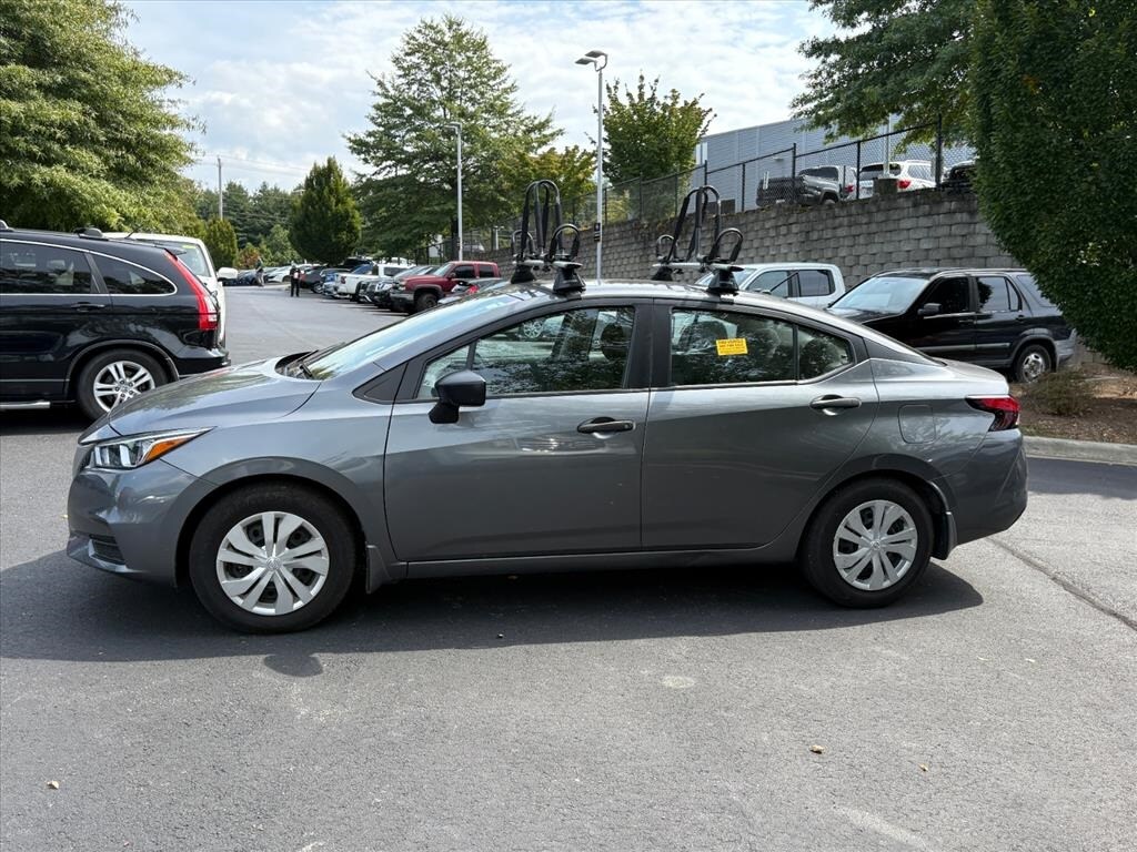 2022 Nissan Versa 1.6 S photo 3