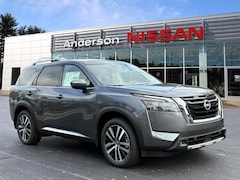 2025 Nissan Pathfinder Platinum SUV