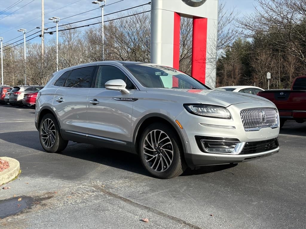 2019 Lincoln Nautilus Reserve's photo