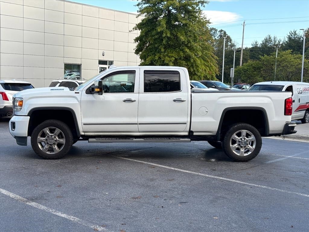 2019 Gmc Sierra HD Denali photo 3