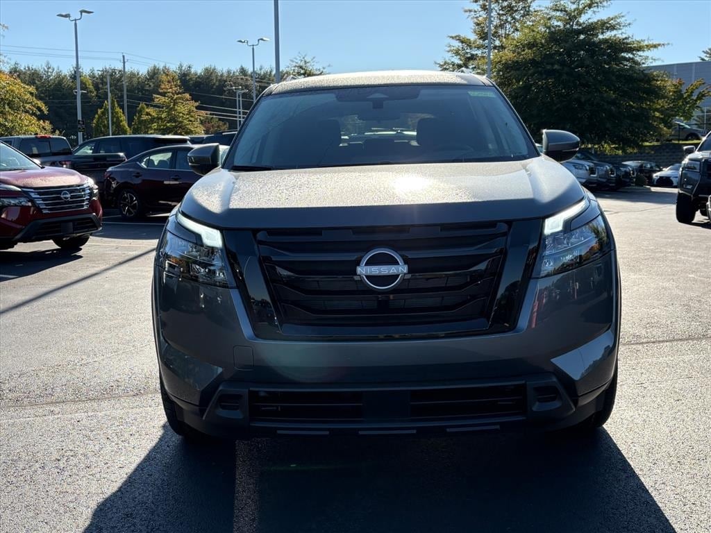 New 2025 Nissan Pathfinder SV SUV