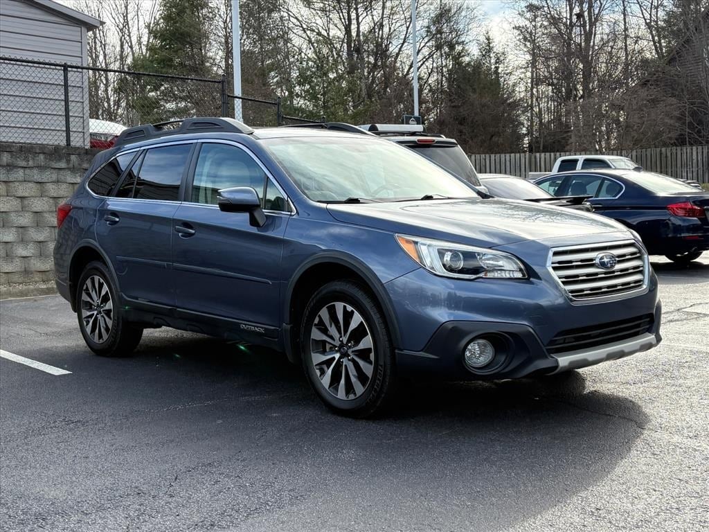 2016 Subaru Outback Limited's photo