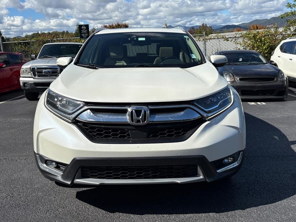 2018 Honda CR-V Touring photo 2