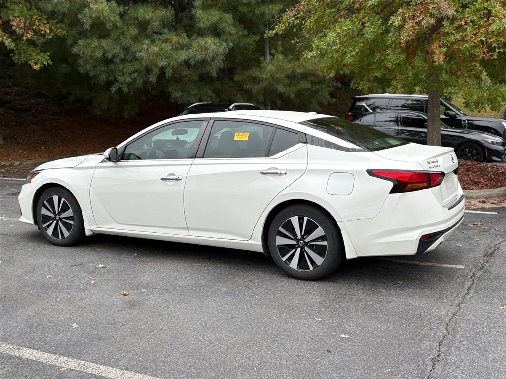 2022 Nissan Altima 2.5 SV photo 3