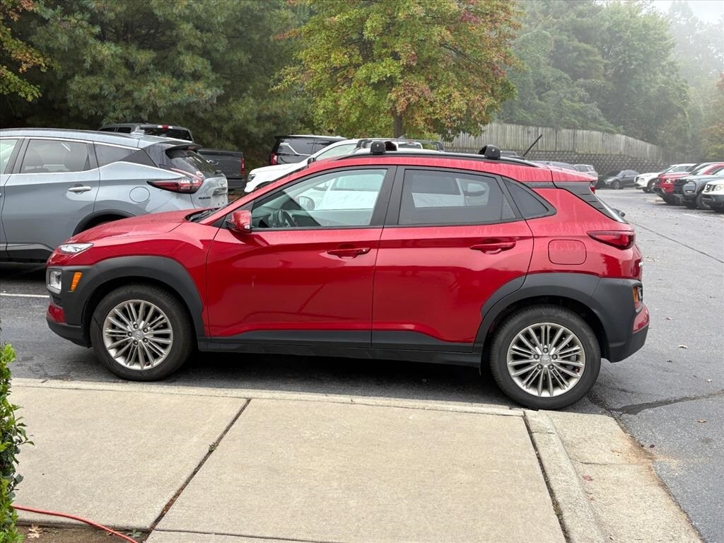 2021 Hyundai Kona SEL photo 2