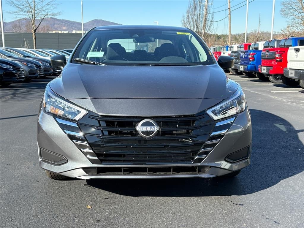 New 2025 Nissan Versa 1.6 S Sedan