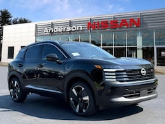 2025 Nissan Kicks SR SUV