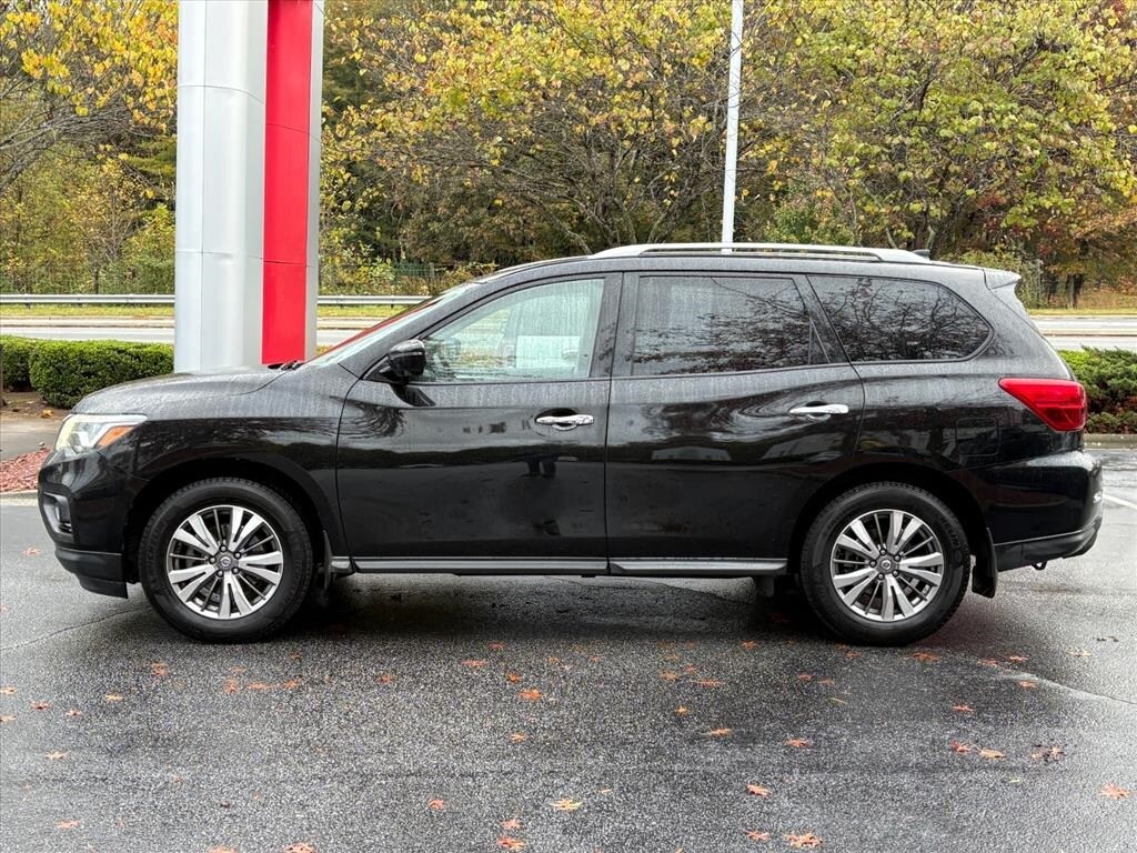 Used 2019 Nissan Pathfinder SL SUV