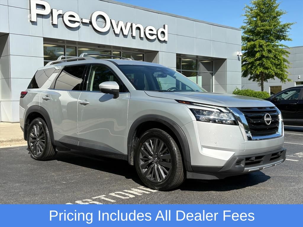 2024 Nissan Pathfinder SL 4WD's photo