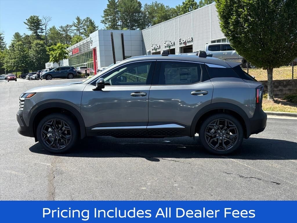 New 2026 Nissan Kicks SR SUV