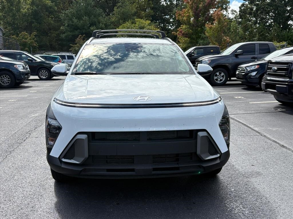 2024 Hyundai Kona SEL photo 2
