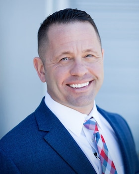 Staff member Nick Tasios from 7f5c745ae742