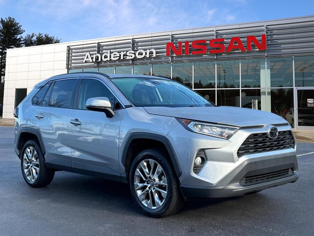 2019 Toyota RAV4 XLE Premium