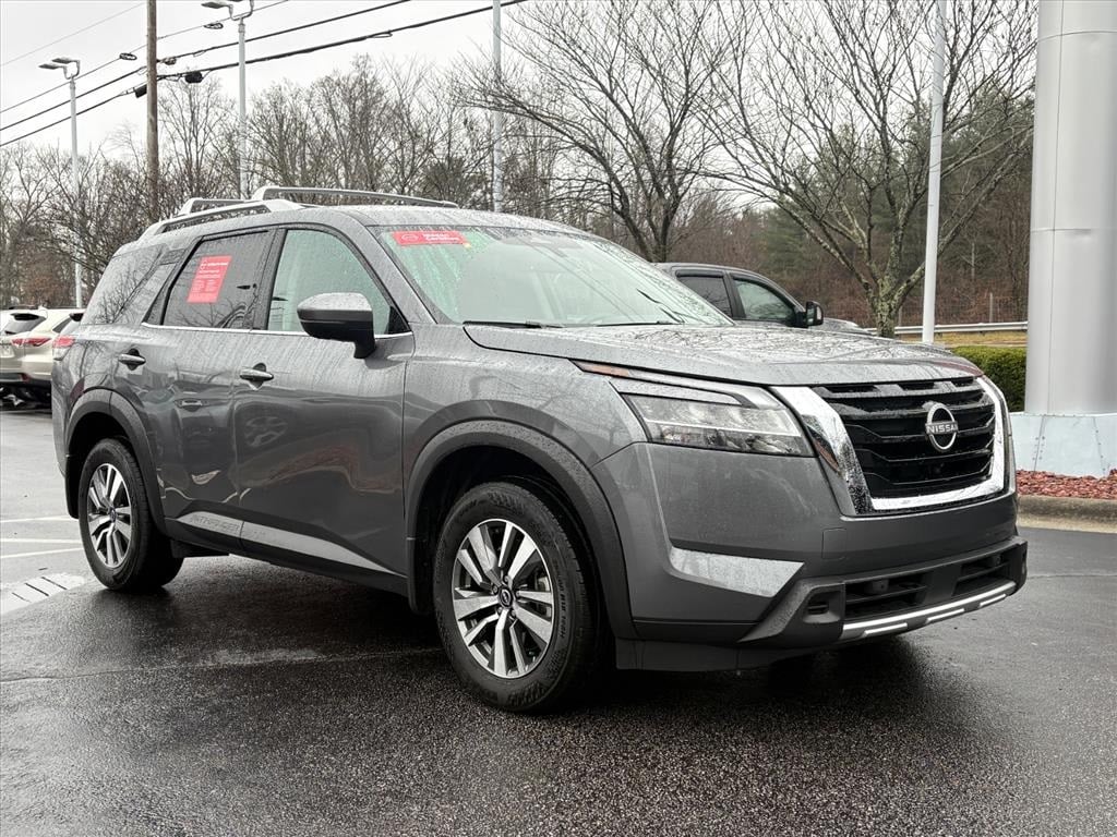 Certified 2024 Nissan Pathfinder SL SUV