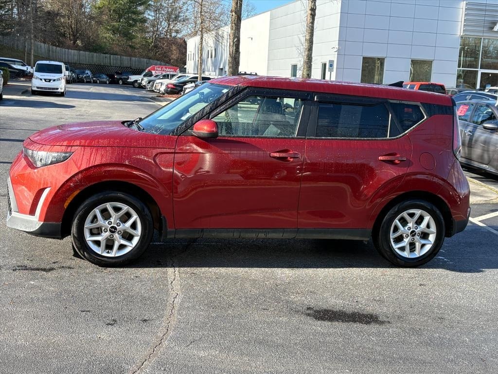 Used 2023 Kia Soul LX Hatchback