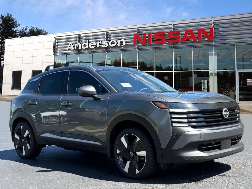 2025 Nissan Kicks SR AWD's photo