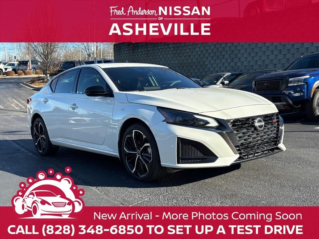 2024 Nissan Altima SR