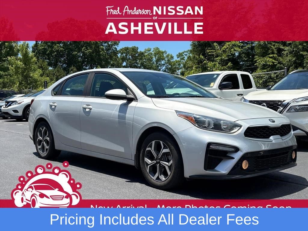 2020 Kia Forte LXS AT's photo